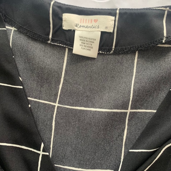 Super cute print blouse - Picture 3 of 3